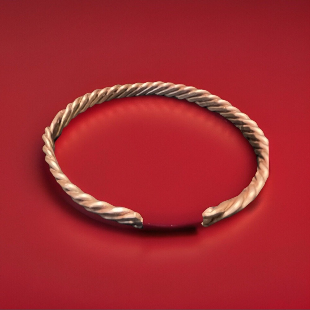 Solid Copper Twisted Rope Cuff Bracelet - Picture 5 of 7